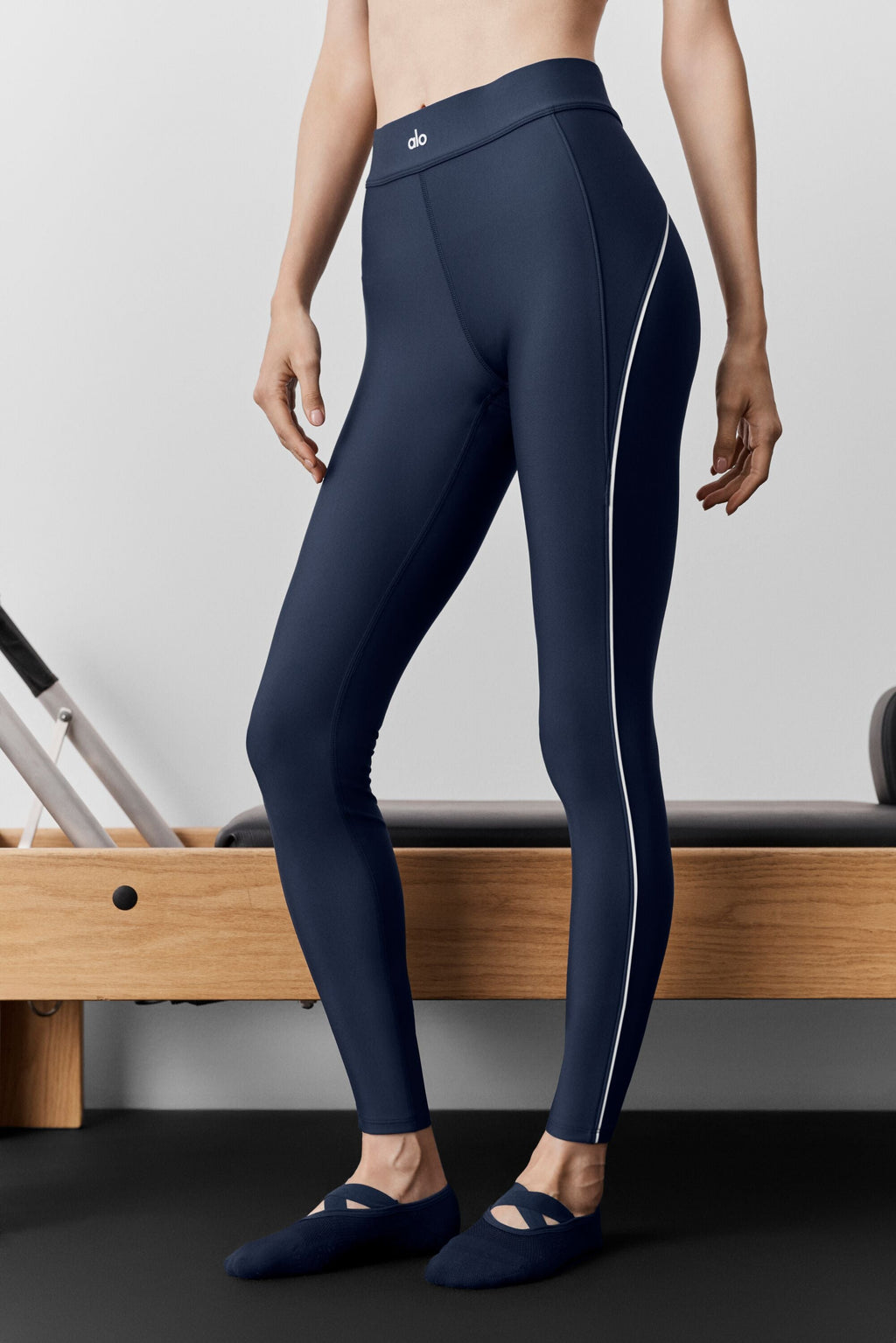 Airlift High-Waist 7/8 Speedwork Legging - Navy — photo 3