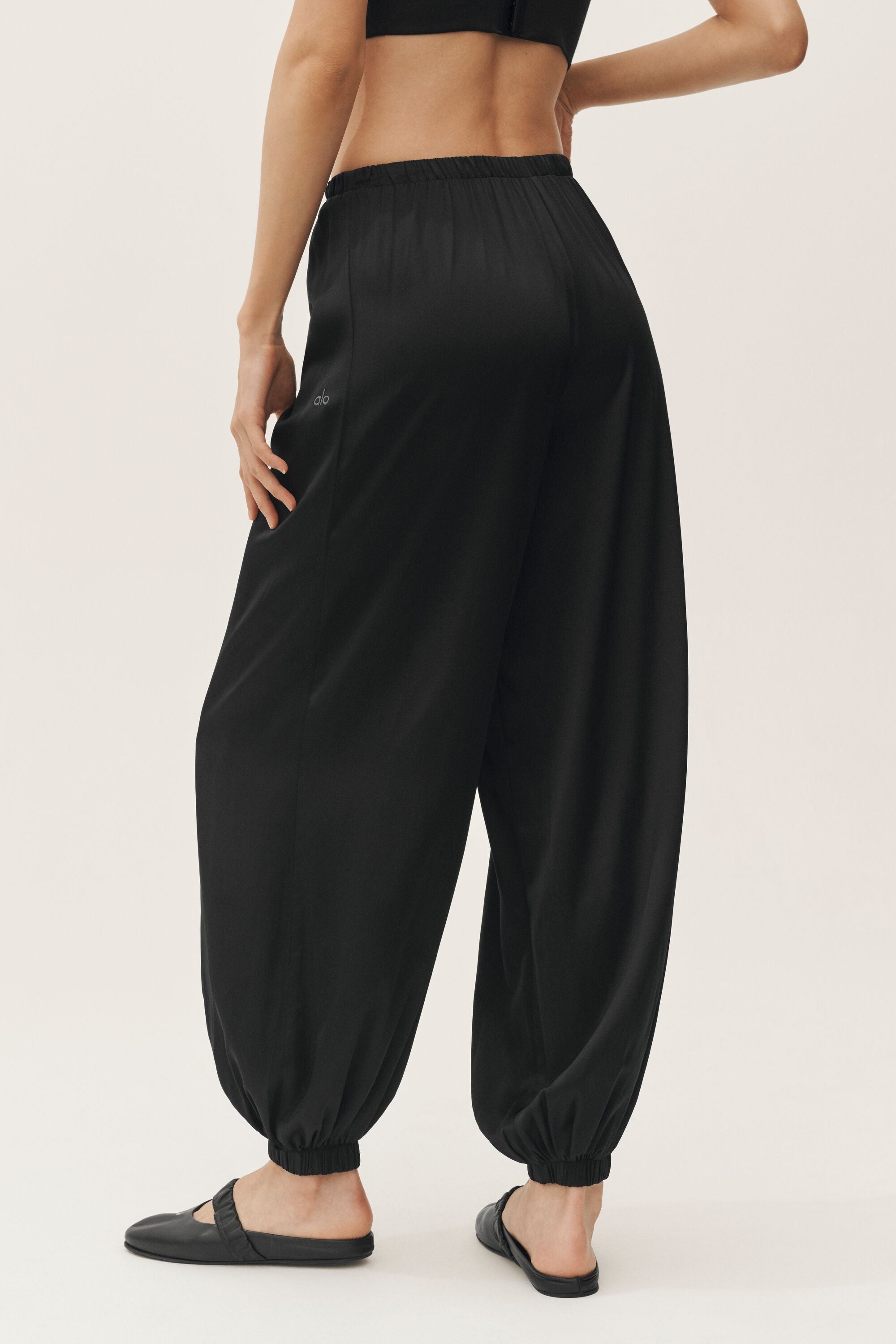 Silk Blend High-Waist Radiance Pant - Black — photo 2