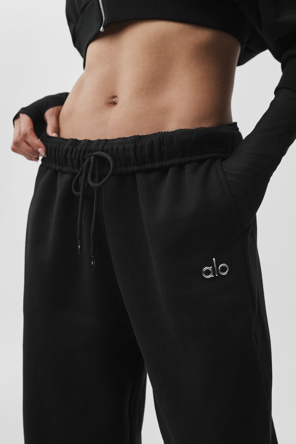 Accolade Cutoff Sweatpant - Black — photo 3