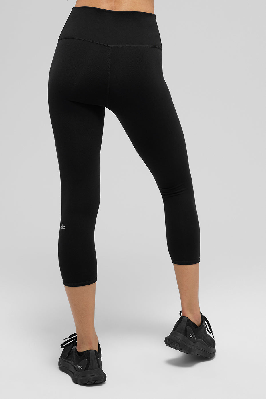 High-Waist Airbrush Capri - Black — photo 2