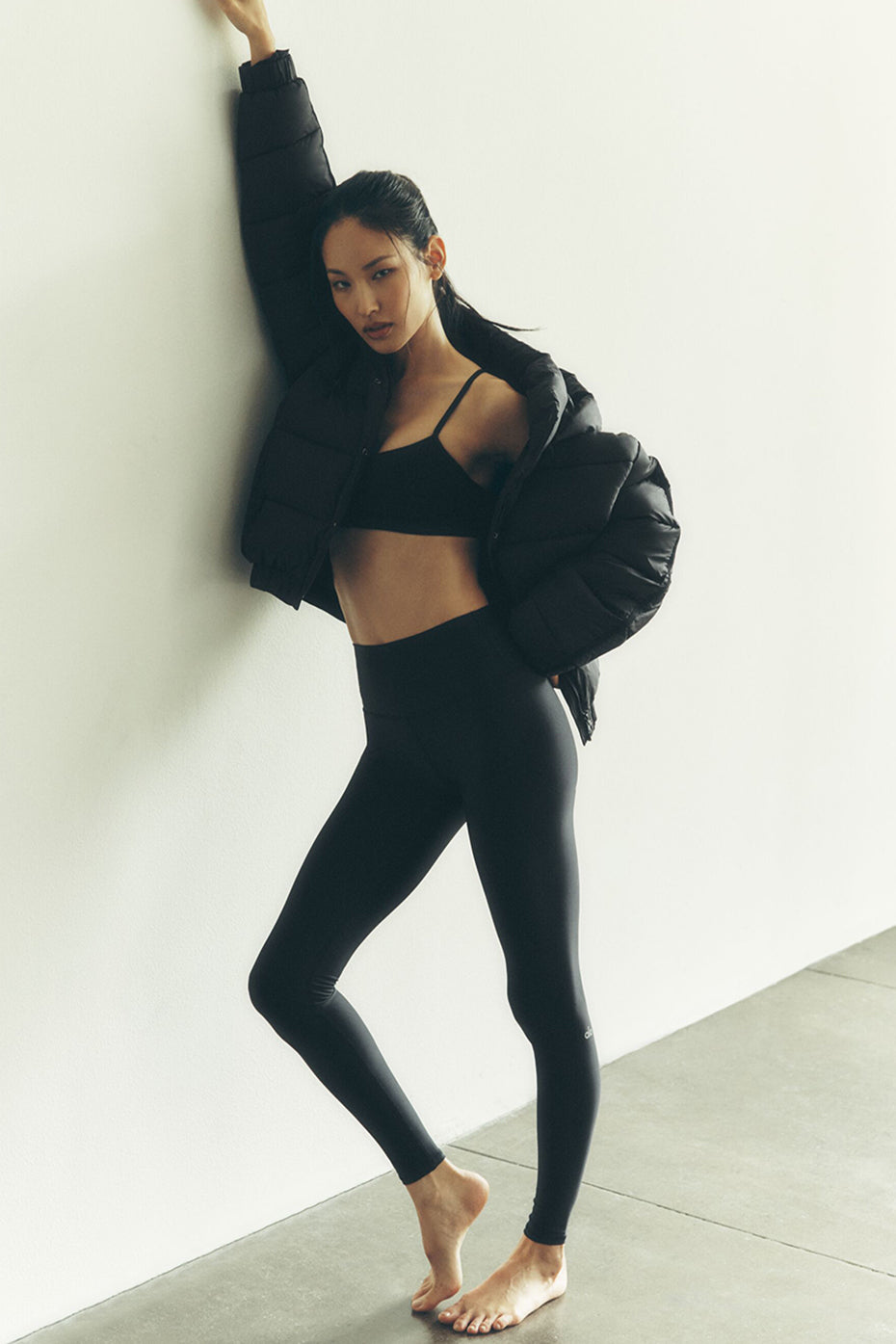 High-Waist Airlift Legging - Black — photo 1