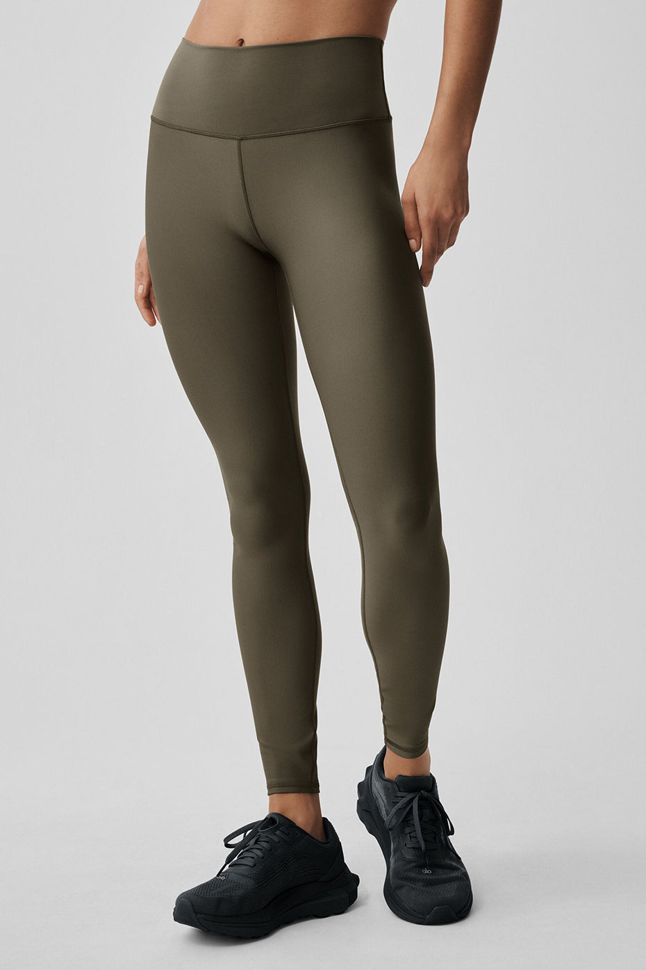 High-Waist Airlift Legging - Olive Tree — photo 1