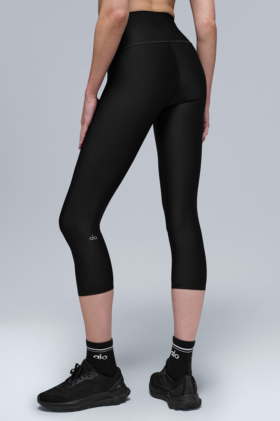 High-Waist Airlift Capri - Black — photo 2