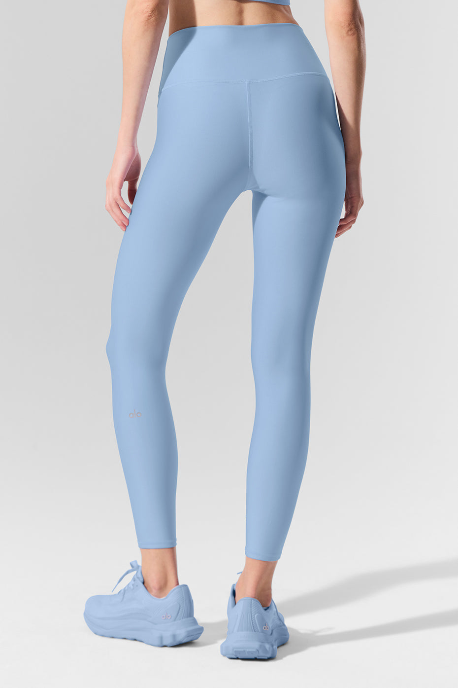 7/8 High-Waist Airlift Legging - Seashell Blue — photo 2