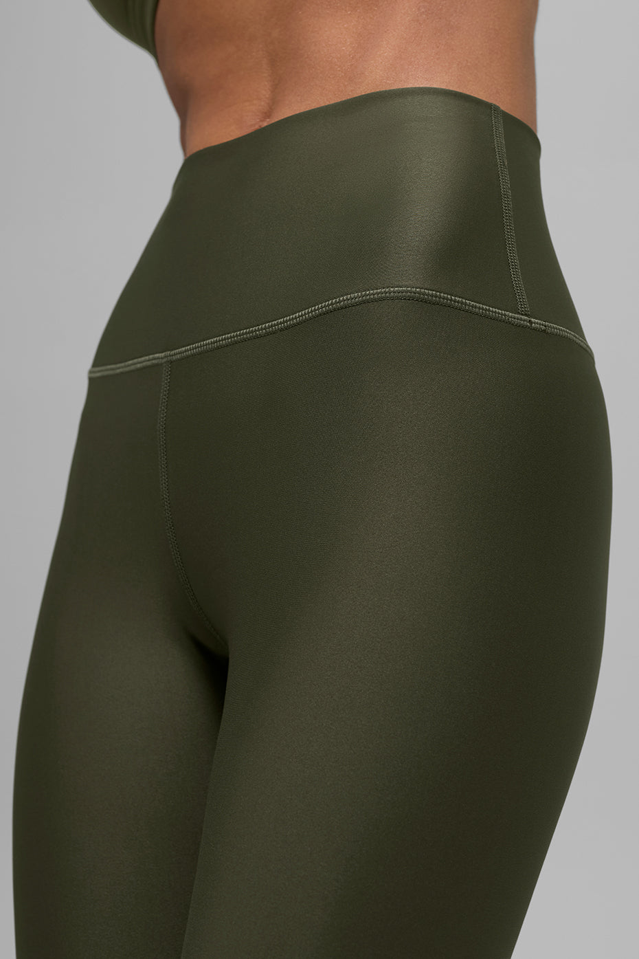 7/8 High-Waist Airlift Legging - Green Olive — photo 3
