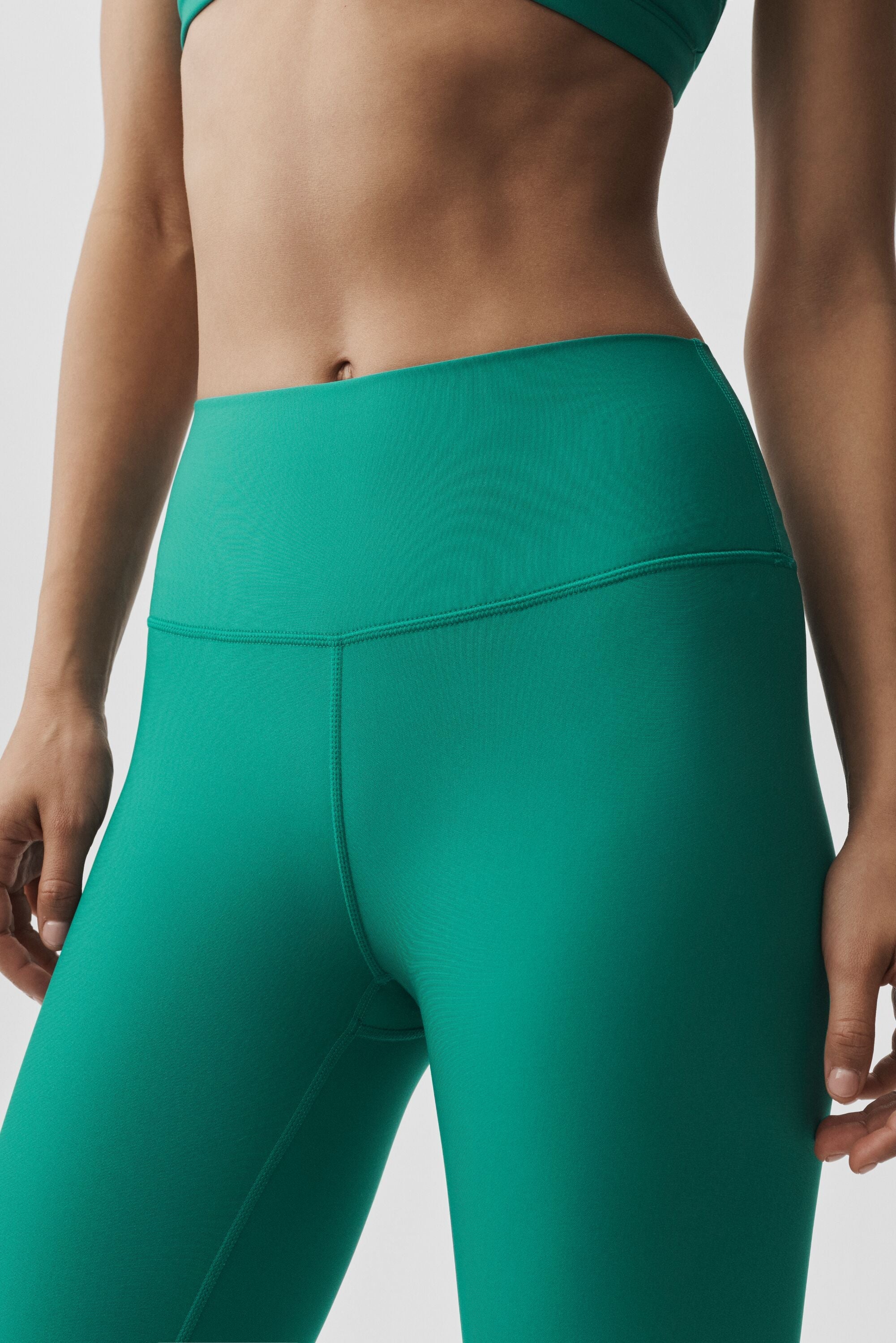 7/8 High-Waist Airlift Legging - Emerald Isle — photo 2