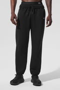 Accolade Sweatpant - Black — photo 1