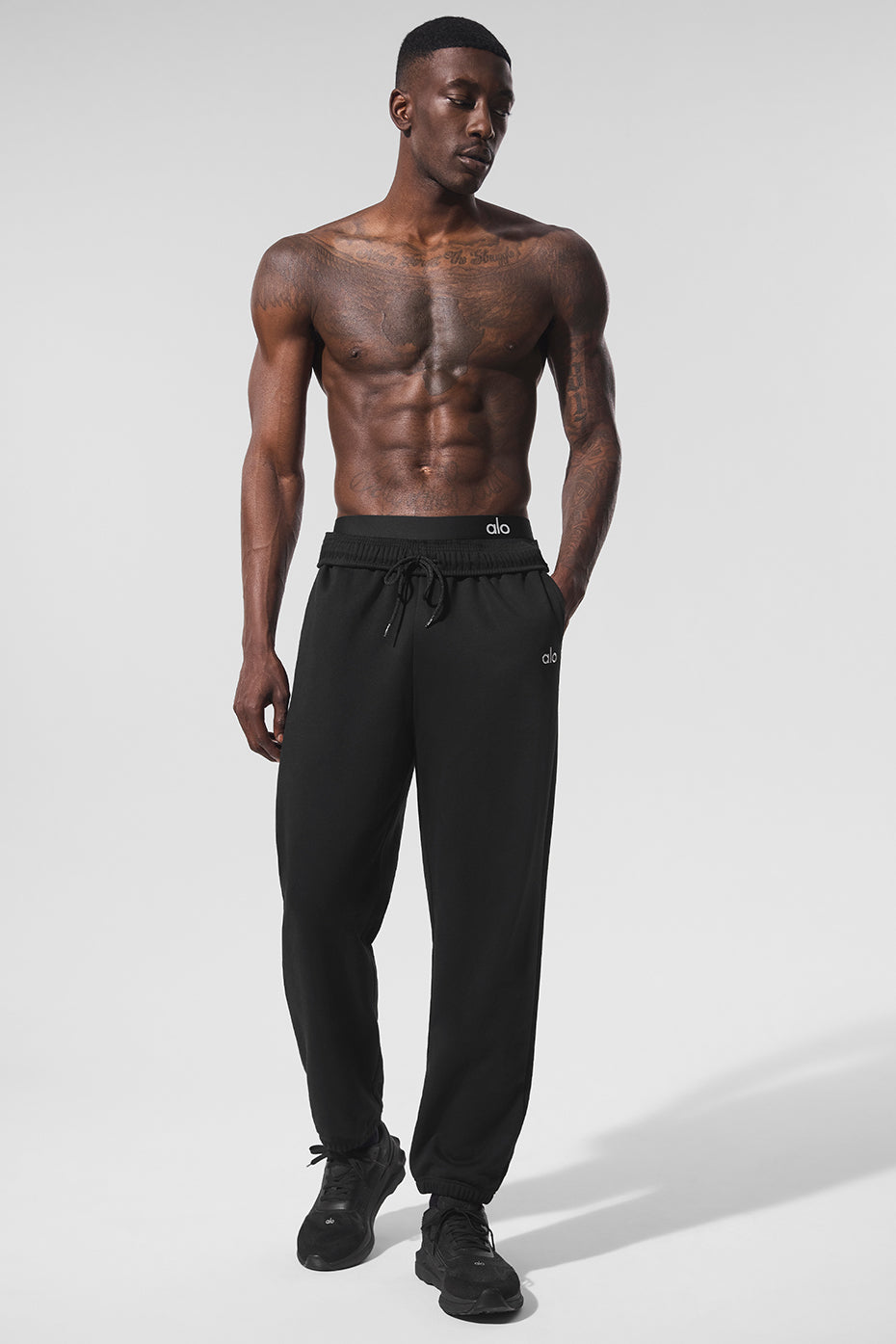 Accolade Sweatpant - Black — photo 4