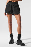 Alumni Short - Black — photo 1