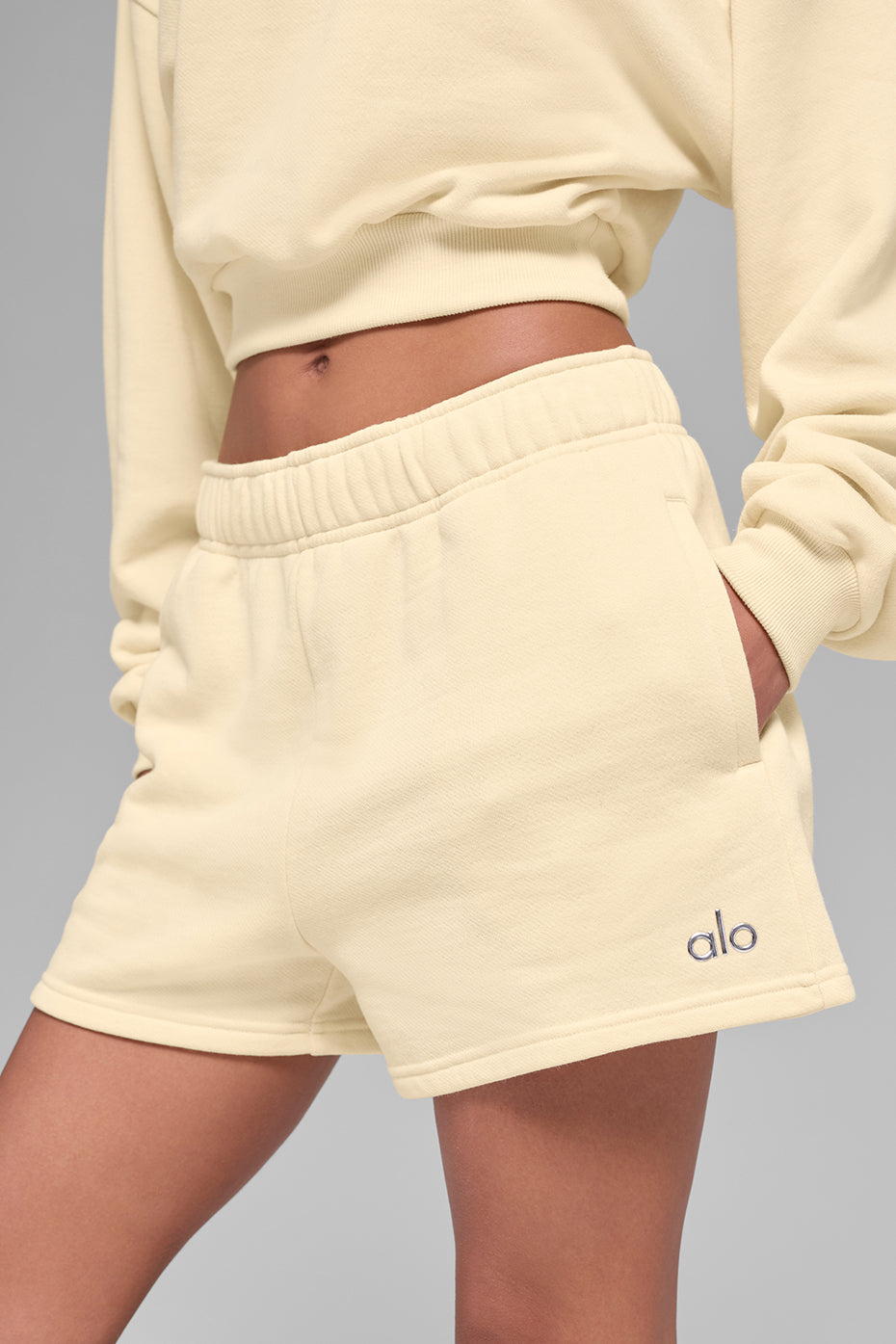 Accolade Short - Candlelight Yellow — photo 3