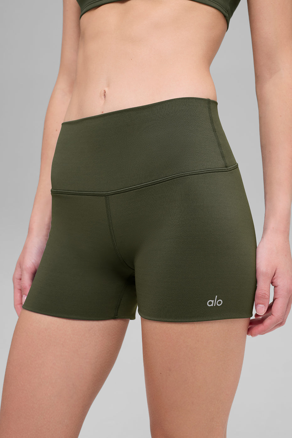 3" ALO Softsculpt High-Waist Precision Short - Green Olive — photo 3