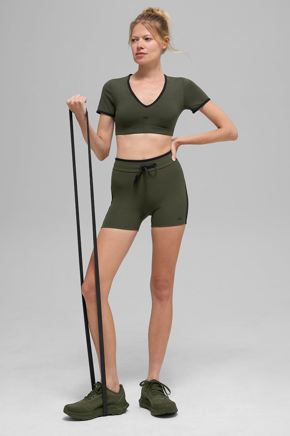 4" Airbrush High-Waist Race Pace Short - Green Olive/Black — photo 5