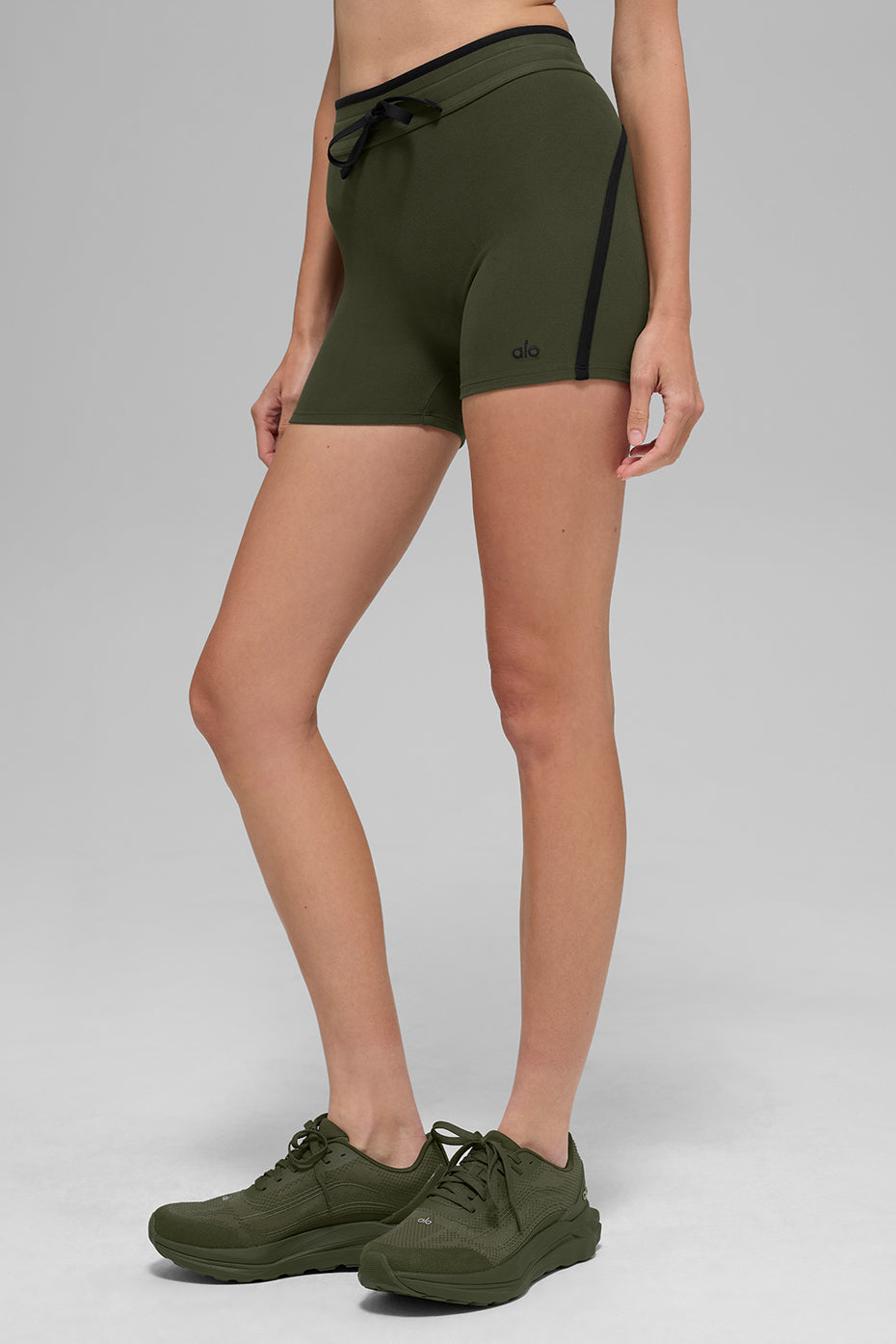 4" Airbrush High-Waist Race Pace Short - Green Olive/Black — photo 6
