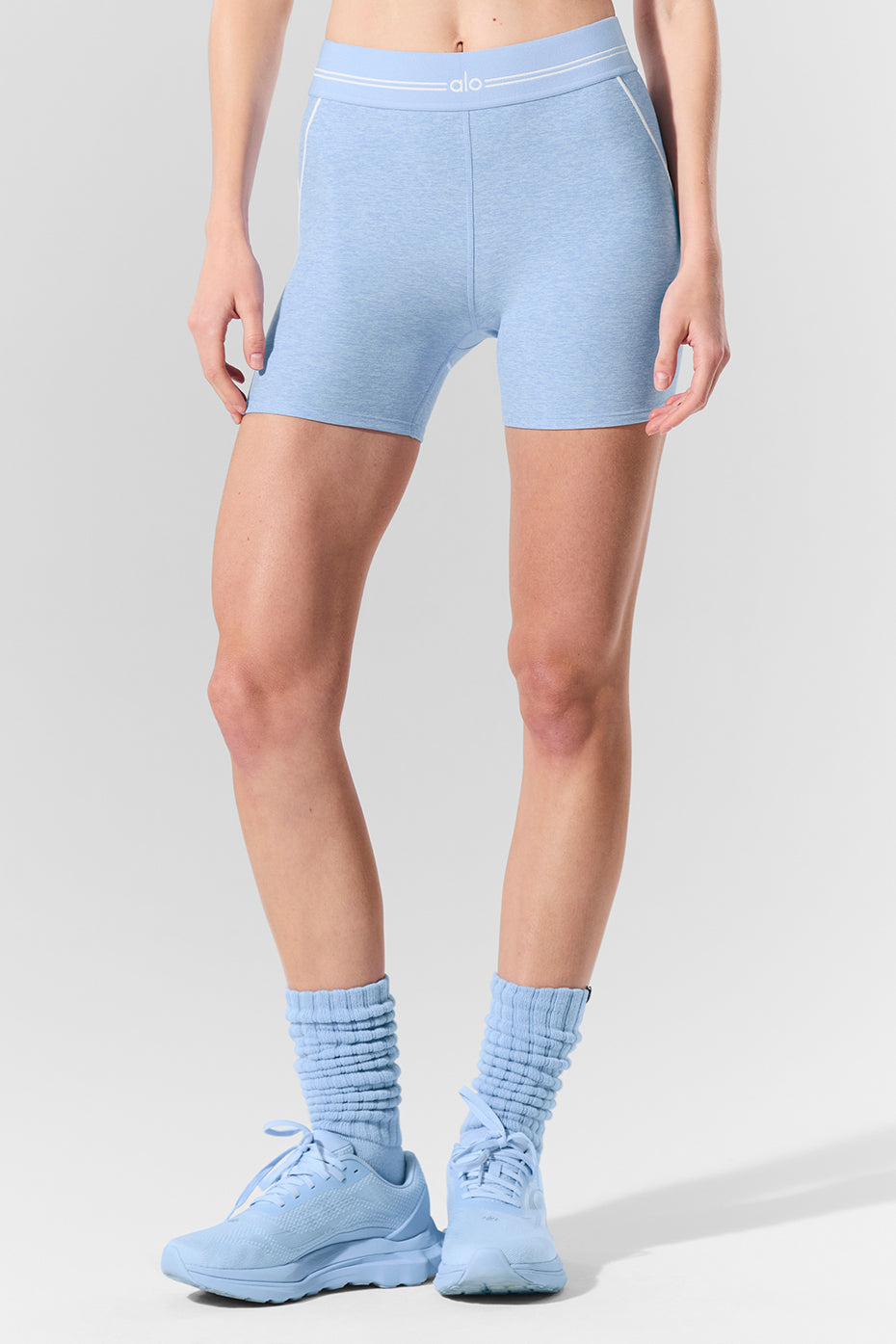 4” Alosoft High-Waist Heart Throb Short - Seashell Blue Heather/White — photo 5