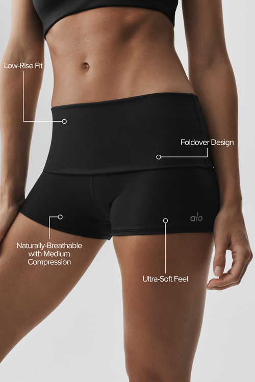3" ALO Softsculpt Low-Rise Foldover Short - Black — photo 2