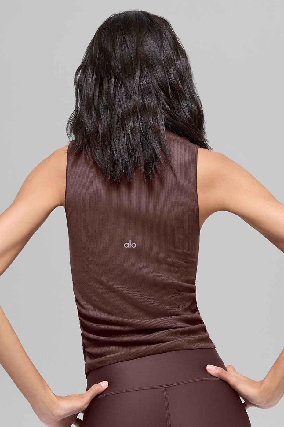 Ribbed En Pointe Tank - Brownstone — photo 2