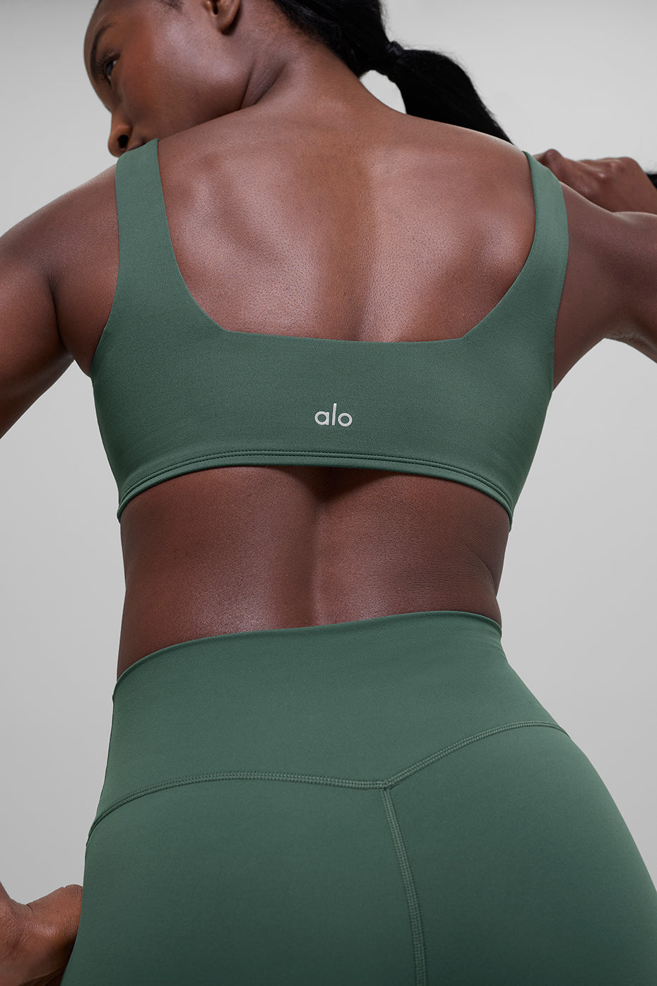 ALO Softsculpt Precision Bra - Clover Green — photo 2