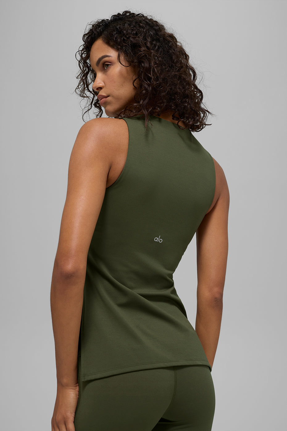 ALO Softsculpt Precision Full Length Bra Tank - Green Olive — photo 2