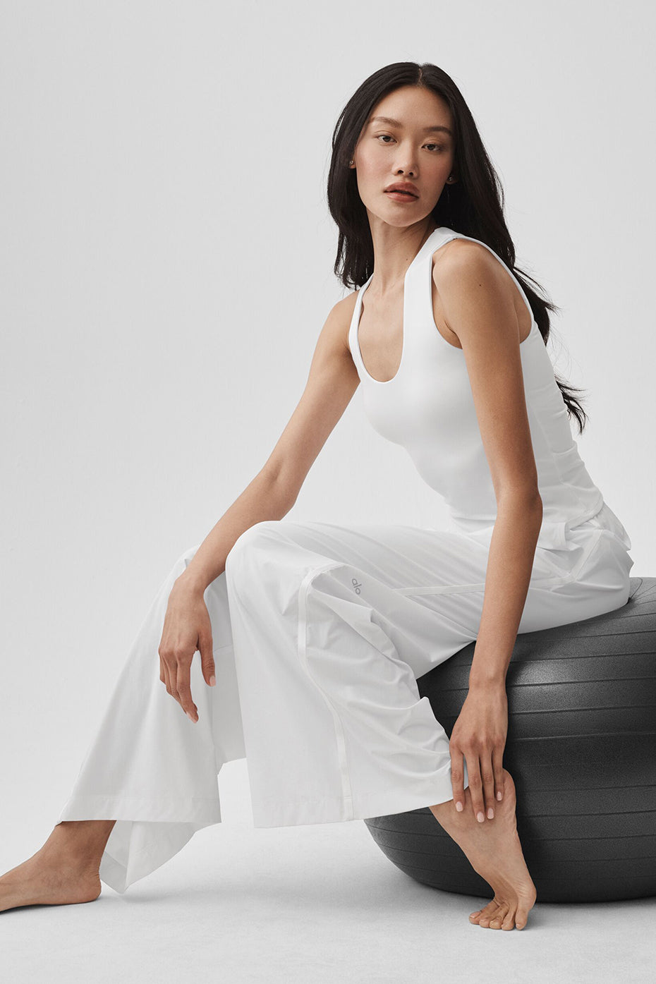 ALO Softsculpt No Nonsense Bra Tank - White — photo 3