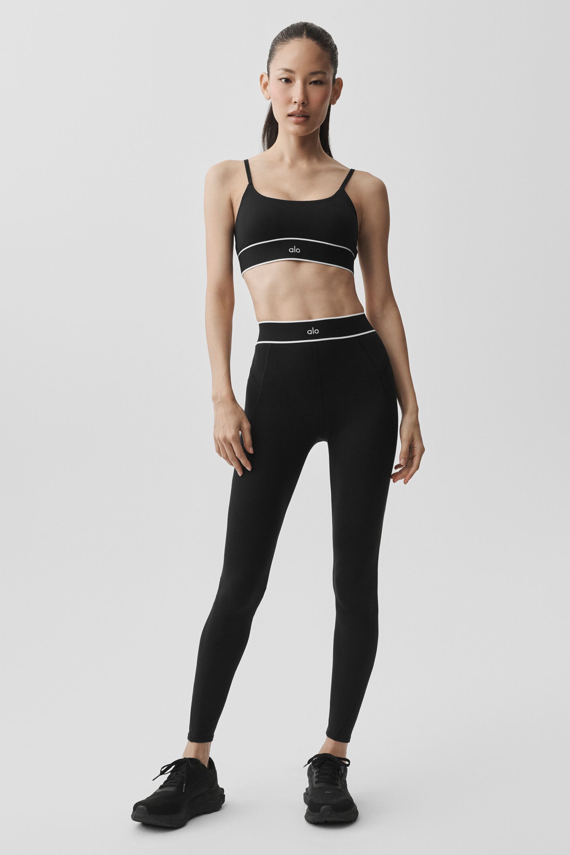 ALO Softsculpt Amp It Up Bra - Black — photo 6