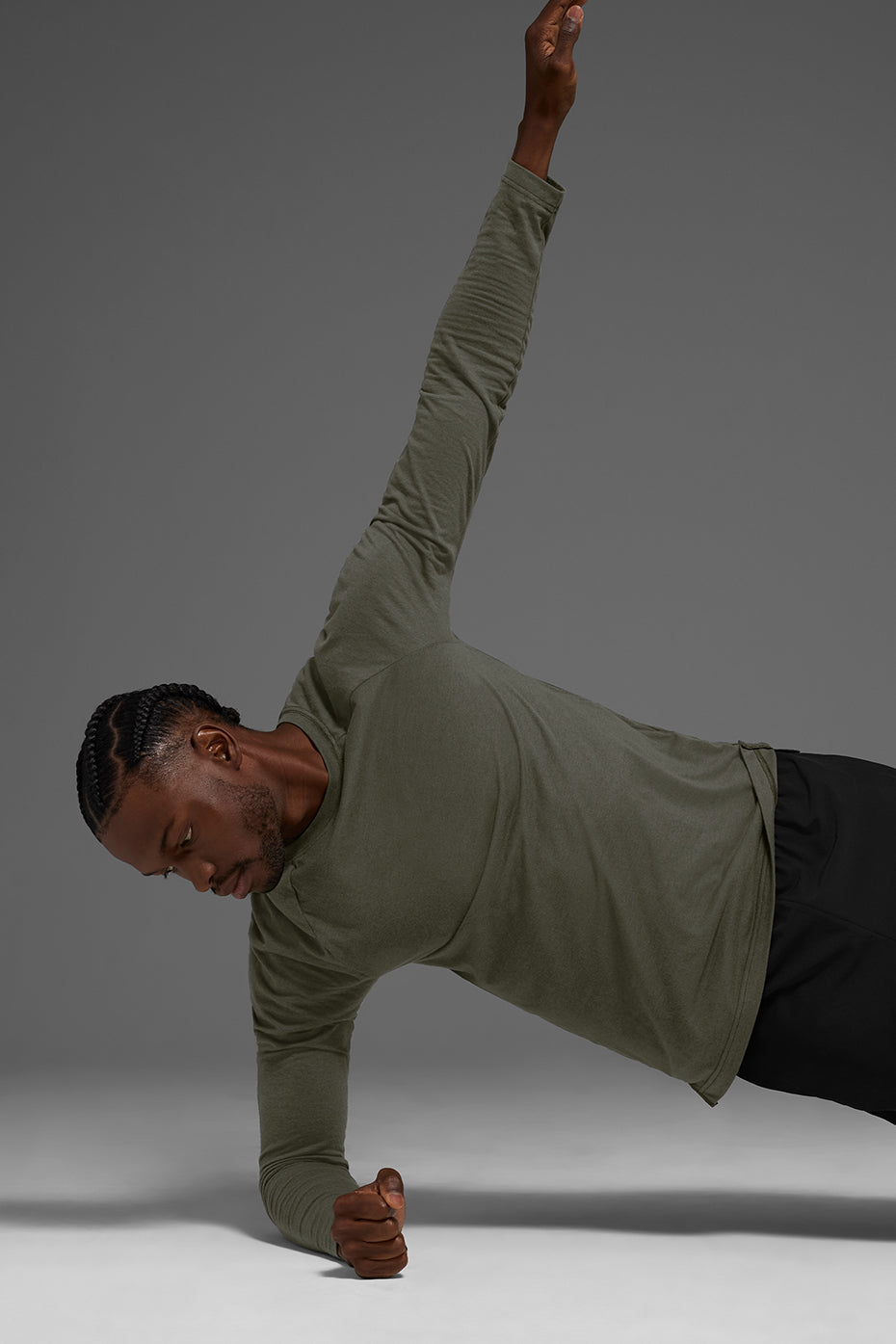 Triumph Long Sleeve Tee - Stealth Green — photo 5
